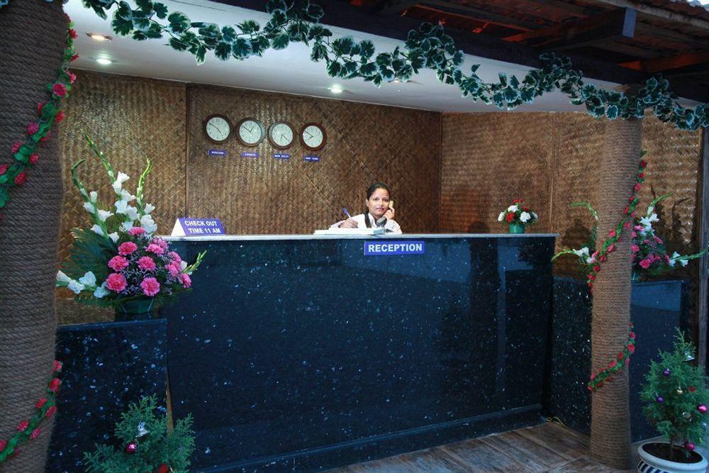Hotel Lucky Star 콜바 외부 사진